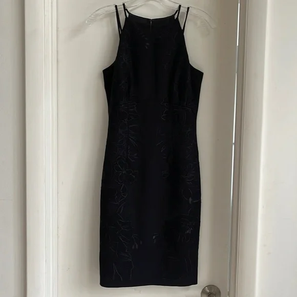 Karen Millen Embroidered Floral Black Pencil Dress Karen Millen Embroidered Floral Black Pencil Dress